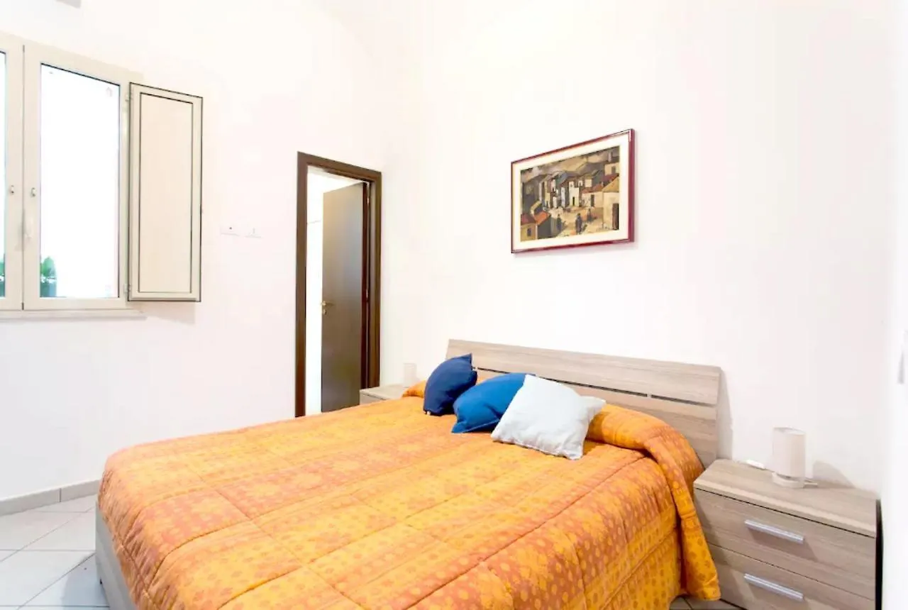 Apartment Piazzetta Nicolo Tudisco 1 Палермо